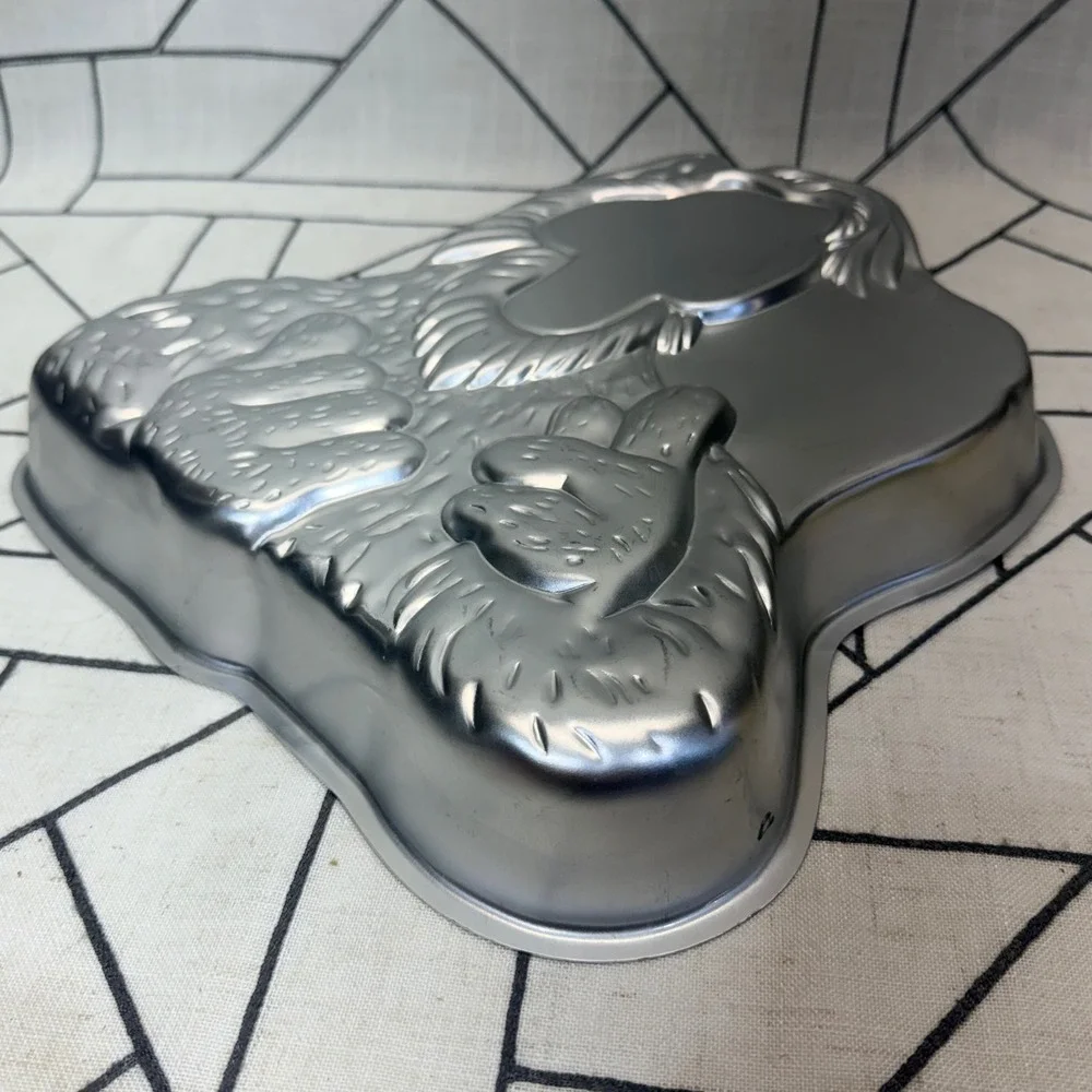 Wilton ALF Cake Pan 13
